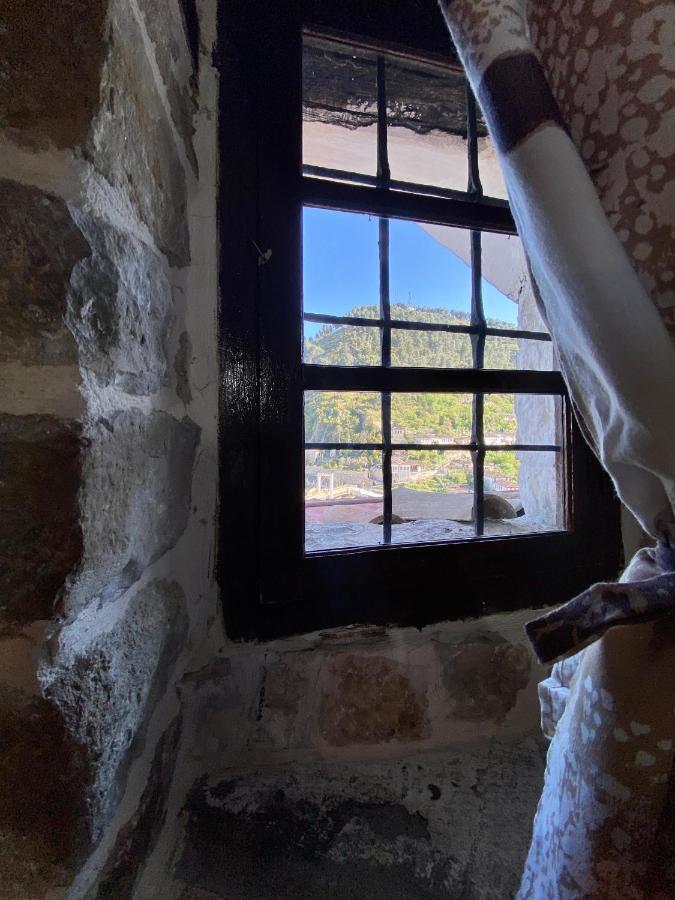 Restaurant & Guest House Semani Berat Exterior photo